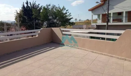 Casa de terreno inteiro no inicio do Vitória Vale