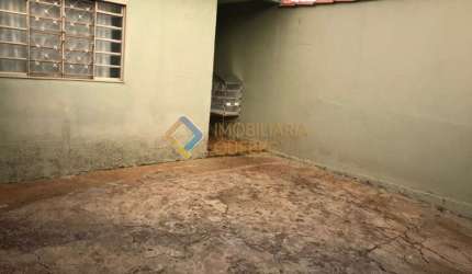 Casa com 3 quartos à venda na Rua Antônio Fregonesi, Jardim Manoel Penna, Ribeirão Preto, 200 m2 por R$ 435.000