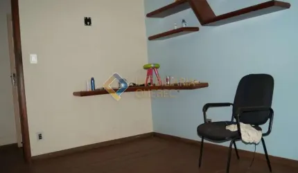 Casa com 4 quartos à venda na Rua Doutor Hortêncio Mendonça Ribeiro, Vila Ana Maria, Ribeirão Preto, 430 m2 por R$ 955.000
