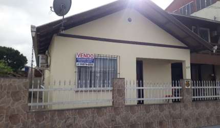 Vendo 2 Casas no Centro de Navegantes