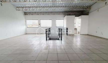 Barracão / Galpão / Depósito para alugar na Avenida Joaquim Alves Corrêa, 4667, Parque Nova Suíça, Valinhos, 350 m2 por R$ 14.000