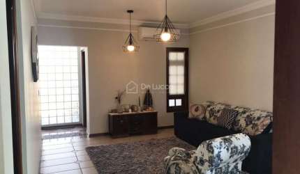 Casa com 3 quartos à venda na Rua Joaquim Pinto de Moraes, 29, Jardim das Paineiras, Campinas, 162 m2 por R$ 800.000