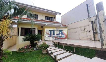 Sobrado com piscina com 3 dormitórios à venda, 240 m² por R$ 1.420.000 - Alto Tarumã - Pinhais/PR