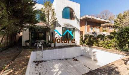Belíssima casa à venda em Pinheiros!