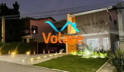 Casa de alto padrão em condomínio Alphaville: 4 quartos, 4 suítes, 3 salas, 6 banheiros, 6 vagas de garagem, 450m² em Santana de Parnaíba-SP.