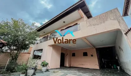 Casa de 245m² com 4 dormitórios com quintal amplo e churrasqueira - City Bussocaba