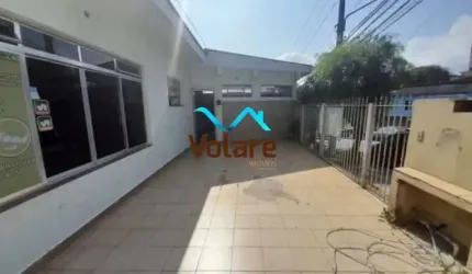 Casa à venda em Osasco-SP, Bela Vista: 3 quartos, 2 salas, 2 banheiros, 4 vagas, 217m² de área. Venha conferir!