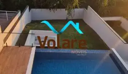 Espetacular casa em condomínio à venda em Santana de Parnaíba-SP, com 3 quartos, 3 suítes, 3 salas, 5 banheiros, 4 vagas de garagem e 259,97m²!
