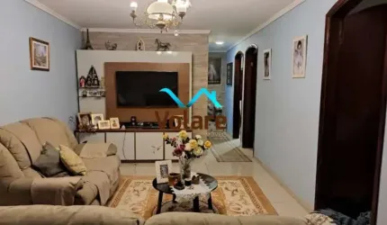 Imperdível Casa à Venda em Osasco-SP, Bairro Metalúrgicos: 5 Quartos, 2 Suítes, 1 Sala, 4 Banheiros, 3 Vagas de Garagem - 256m²