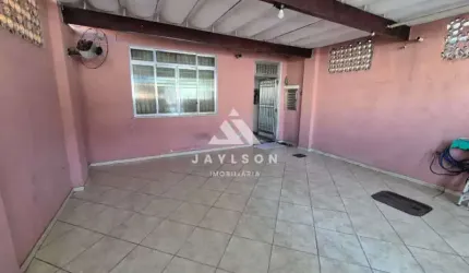 Casa com 4 quartos à venda na Rua Cascais, Penha Circular, Rio de Janeiro, 276 m2 por R$ 450.000