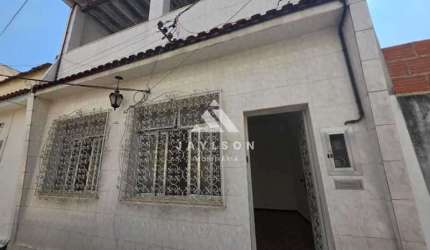 Casa em condomínio fechado com 3 quartos à venda na Rua Emílio Zaluar, Ramos, Rio de Janeiro, 90 m2 por R$ 260.000