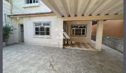 Casa com 4 quartos à venda na Rua José Luís Rodrigues Calazans, Centro, Duque de Caxias, 206 m2 por R$ 530.000
