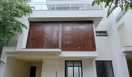 Casa 5 dormitórios na Praia de Cabury em Sao Sebastião