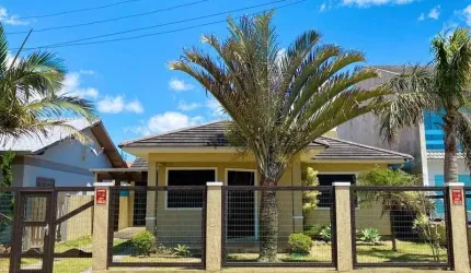 Casa em localização privilegiada em Atlântida Sul.