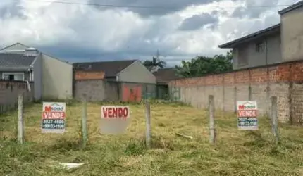 Terreno á Venda em Uvaranas