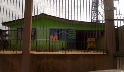 Casa 3 quartos à venda na Av Carlos Cavalcanti Uvaranas