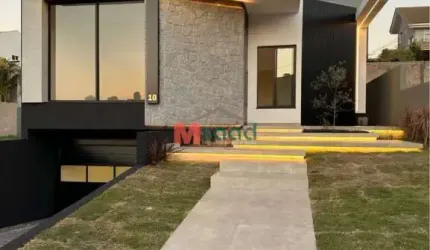 Belíssima casa a venda no Parque dos Franceses em Oficinas