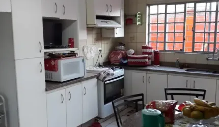 Boa casa próxima do aeroporto