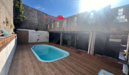 Locação: Casa com piscina, área total 250m2, no Taboão, São Bernardo do Campo. R$4.000,00