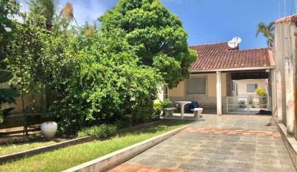 À venda: Casa com Piscina em Cibratel II Itanhaém