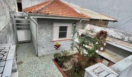 Oportunidade: Imóvel com 2 Casas à venda em São Bernardo do Campo-SP, bairro Taboão, com 4 quartos, 2 sala, 3 banheiros e 106,00 m² de área.