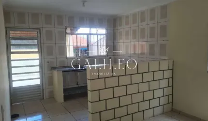2 Casas independente  à venda em Jundiaí no mesmo terreno. Aceita financiamento. Cada casa tem 2 dormitórios, sala, WC, cozinha, lavanderia e 1 vaga d