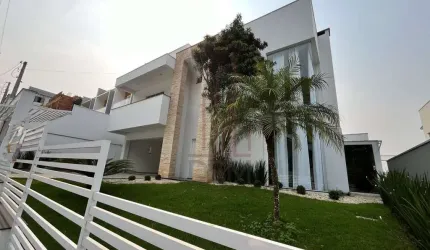 Casa com 4 quartos à venda no Santa Terezinha, Brusque , 250 m2 por R$ 2.490.000