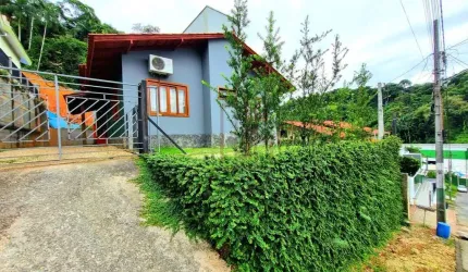 Casa com 4 quartos à venda no São Pedro, Brusque , 219 m2 por R$ 689.000