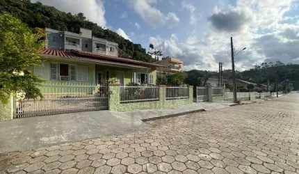 Casa com 2 quartos à venda no Zantão, Brusque , 120 m2 por R$ 599.000