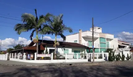 Casa com 2 quartos à venda no Jardim Maluche, Brusque , 100 m2 por R$ 2.400.000