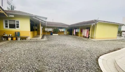 Casa com 2 quartos à venda no Dom Joaquim, Brusque , 220 m2 por R$ 1.280.000