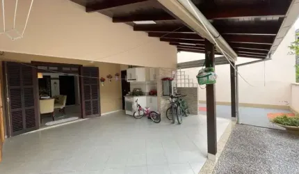 Casa com 2 quartos à venda no Primeiro de Maio, Brusque , 250 m2 por R$ 749.000