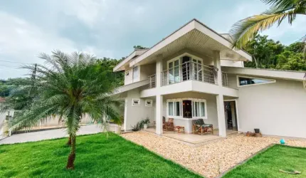 Casa com 3 quartos à venda no Águas Claras, Brusque , 218 m2 por R$ 1.299.000