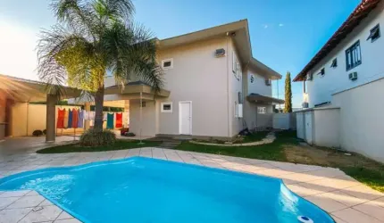 Casa com 4 quartos à venda no Souza Cruz, Brusque , 350 m2 por R$ 1.500.000