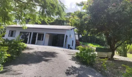 Casa com 2 quartos à venda no Povoado de Barracão, Gaspar , 198 m2 por R$ 650.000
