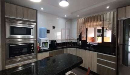 Casa com 2 quartos à venda no Dom Joaquim, Brusque , 140 m2 por R$ 990.000