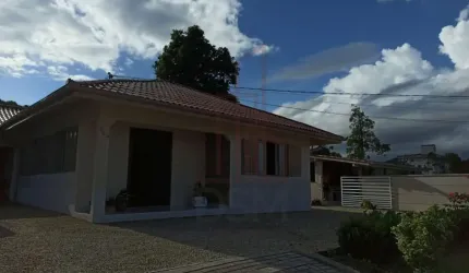 Casa com 3 quartos à venda no Rio Branco, Brusque  por R$ 850.000