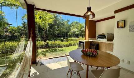 Apartamento à venda em Praia do Forte, Mata de São João - BA: 1 quarto, 1 banheiro, 1 vaga, 54m² de área.
