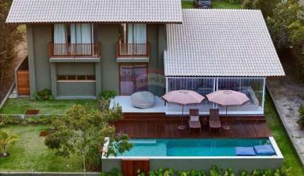 Casa de luxo em condomínio para locação na Praia do Forte - Mata de São João-BA: 5 quartos, 3 suítes, 2 salas, 6 banheiros, 4 vagas, 350m².