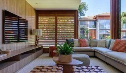Alugue agora esta luxuosa casa em condomínio na Praia do Forte, Mata de São João-BA, com 6 quartos e 6 suítes!