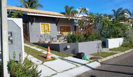 Casa em Condomínio de Luxo em Barra do Jacuípe-BA, Bairro Abrantes: 2 Quartos, 1 Sala, 2 Banheiros, 2 Vagas de Garagem, 172m².