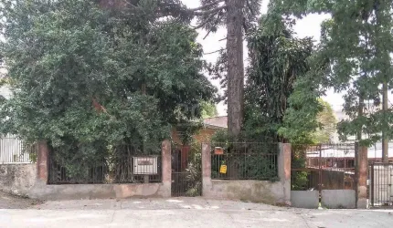 terreno com 605m², 11m de frente e 55m de frente a fundos.