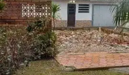 Terreno em Porto Alegre, no bairro Tristeza, à venda.