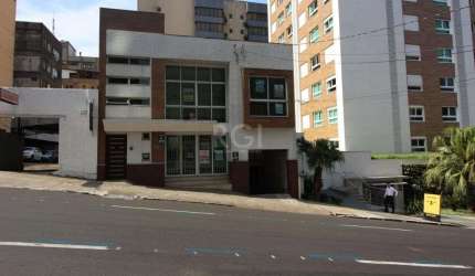 Ótimo Prédio Para comprar no Bairro Independência na Avenida Mostardeiro próximo ao Parcão