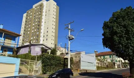 Apartamento 2 dormitórios na Rua Dr. Malheiros, Santo Antônio, Porto Alegre.