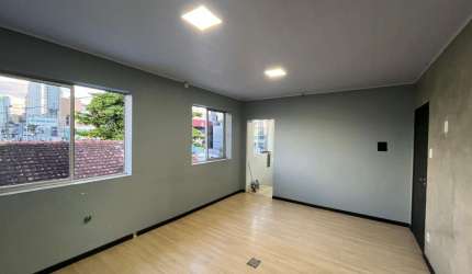 Comercial para Locação em Itajaí, Centro, 1 dormitório, 1 banheiro