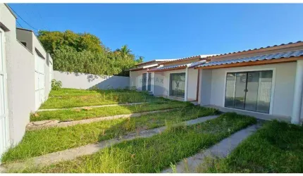 Casa de dois dormitórios em Sã José do Imbassaí.