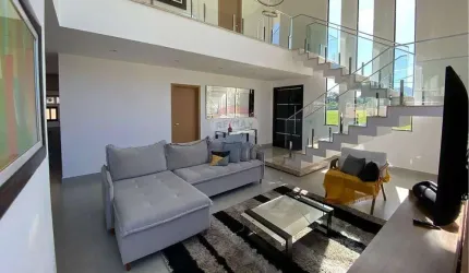Luxuosa Casa de Condomínio 1 suíte master e 2 suites canadenses em Inoã, com piscina, em Maricá à Venda