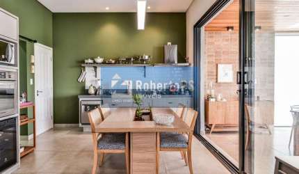 Maravilhosa casa térrea de 330m2 de área construída em Jambeiro.