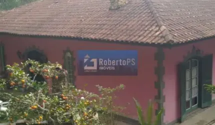 Linda casa com 4 dormitórios em condomínio em Santo Antônio do Pinhal.